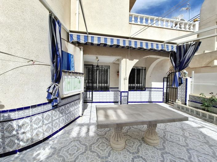 Image No.3-5 Bed House for sale