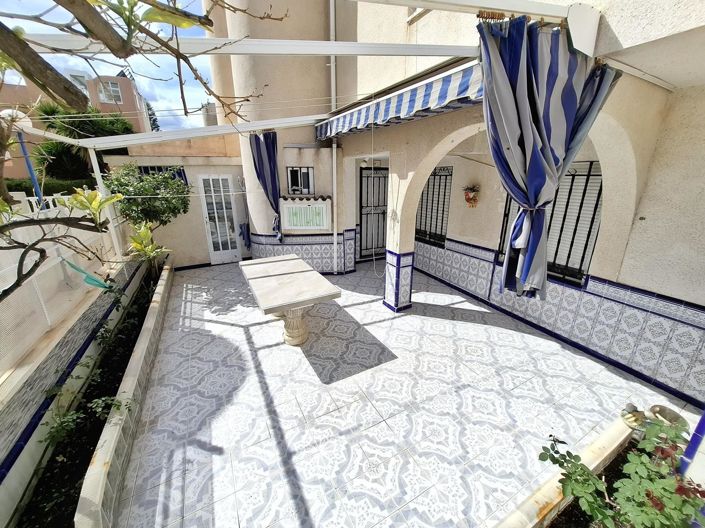 Image No.41-5 Bed House for sale