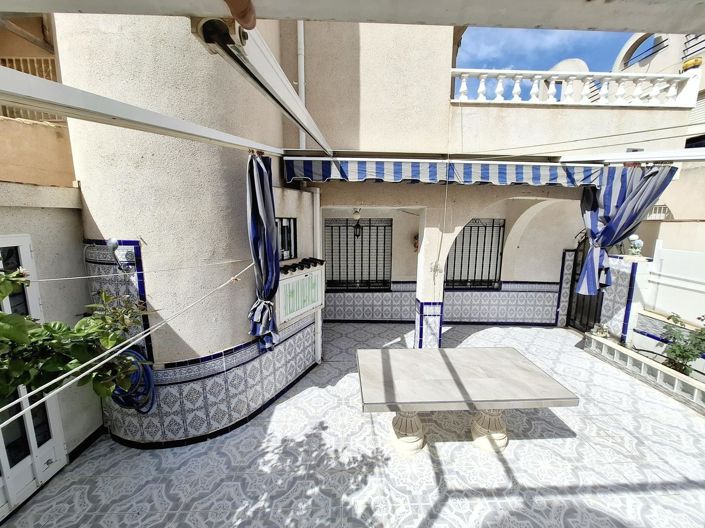 Image No.42-5 Bed House for sale