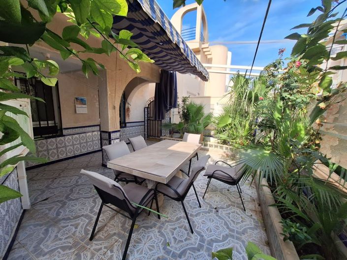 Image No.5-5 Bed House for sale