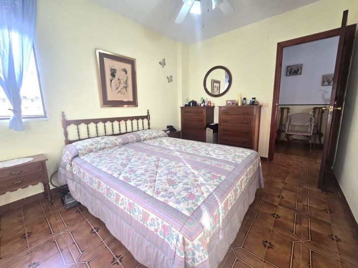 Image No.20-2 Bed Apartment for sale