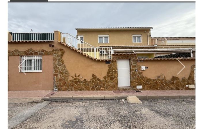 Image No.6-4 Bed Townhouse for sale