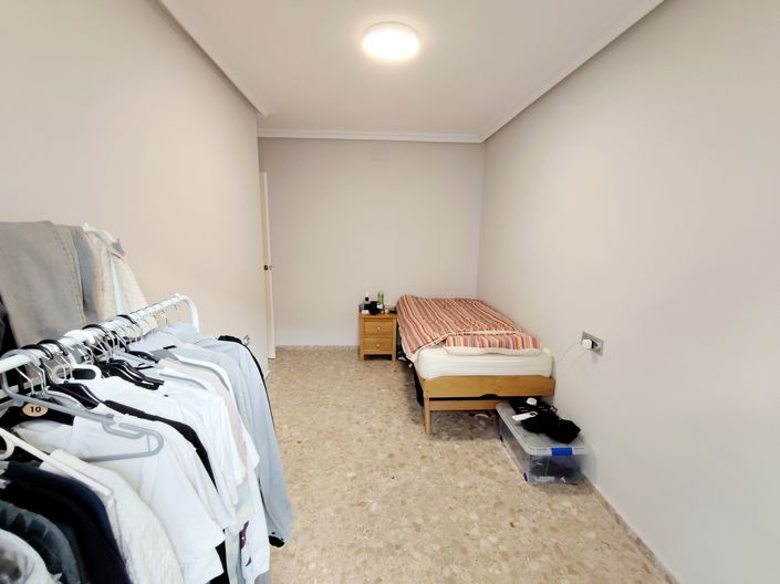 Image No.18-2 Bed Apartment for sale