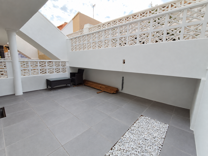 Image No.20-2 Bed Apartment for sale