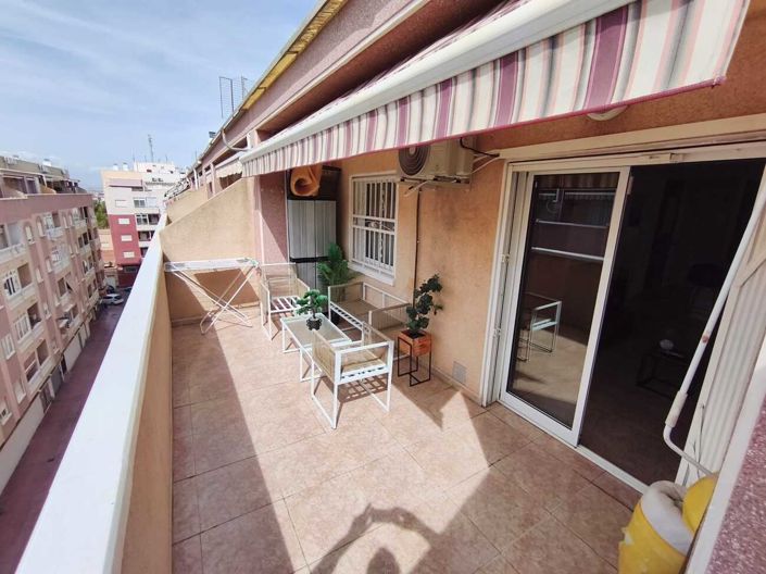 Image No.2-2 Bed Property for sale