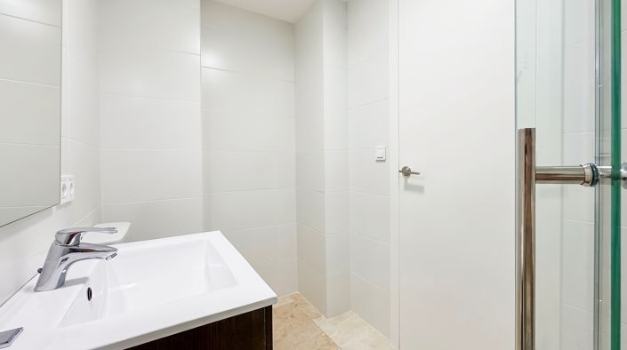 Image No.23-2 Bed Apartment for sale