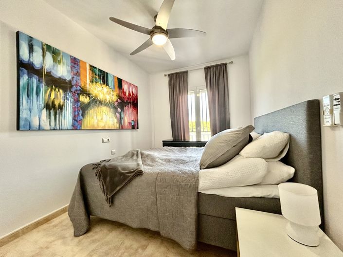 Image No.19-3 Bed Townhouse for sale