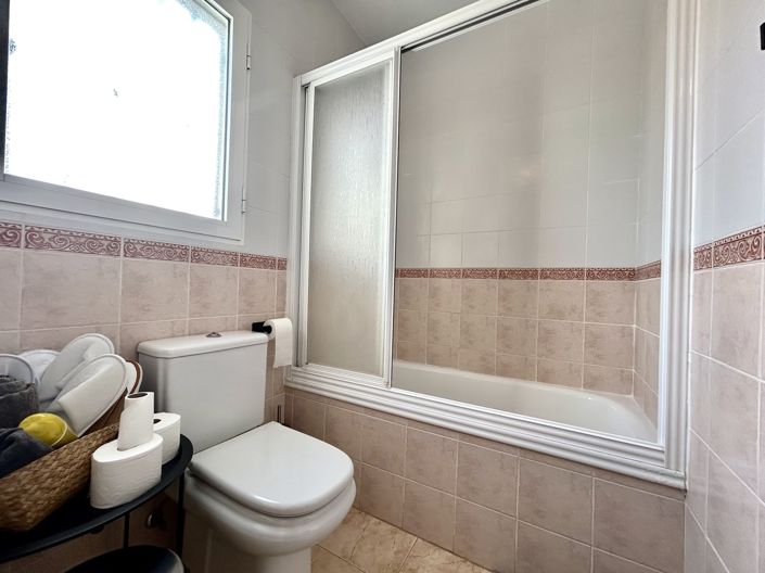 Image No.23-3 Bed Townhouse for sale