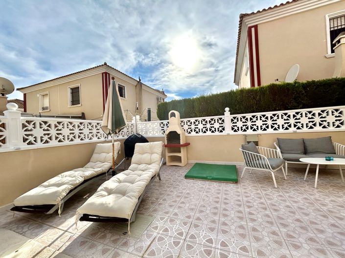 Image No.39-3 Bed Townhouse for sale