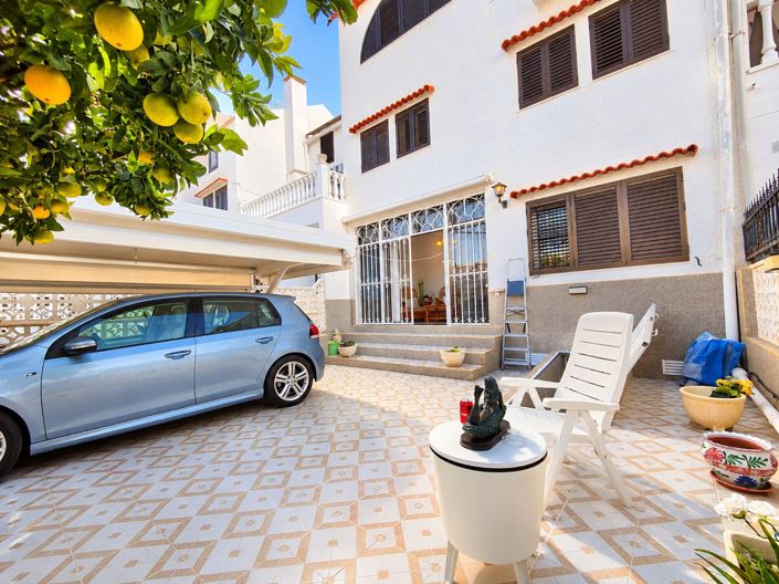 Image No.6-5 Bed Townhouse for sale