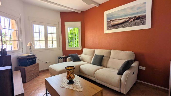 Image No.10-3 Bed Villa for sale