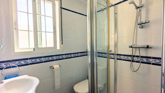 Image No.21-3 Bed Villa for sale