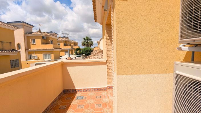 Image No.32-3 Bed Villa for sale