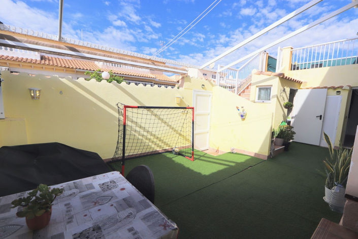 Image No.16-3 Bed House for sale