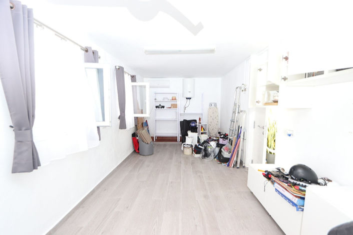 Image No.20-3 Bed House for sale