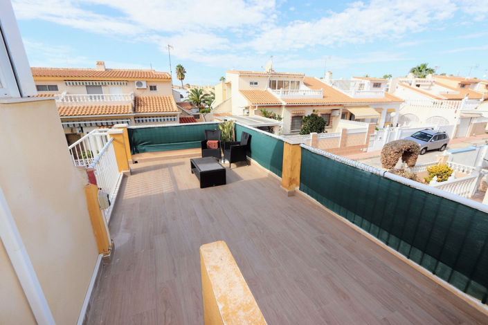 Image No.25-3 Bed House for sale