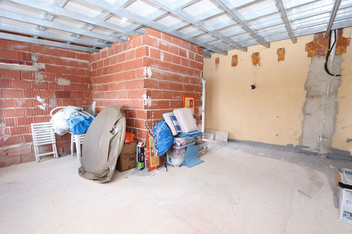 Image No.28-3 Bed House for sale