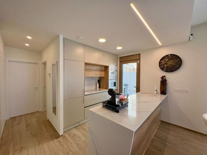 Image No.23-3 Bed House for sale