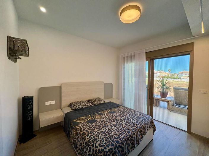 Image No.32-3 Bed House for sale