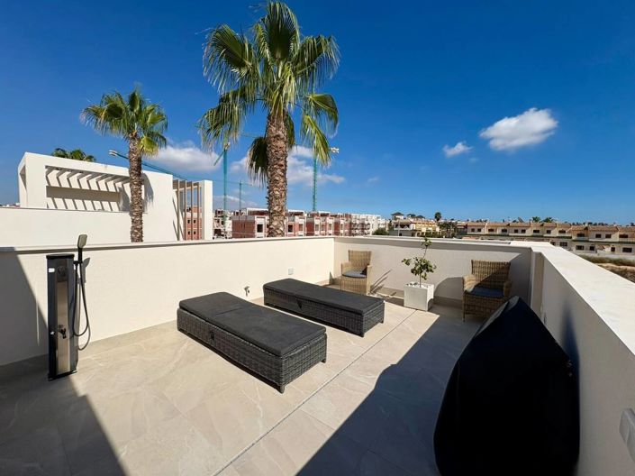 Image No.38-3 Bed House for sale