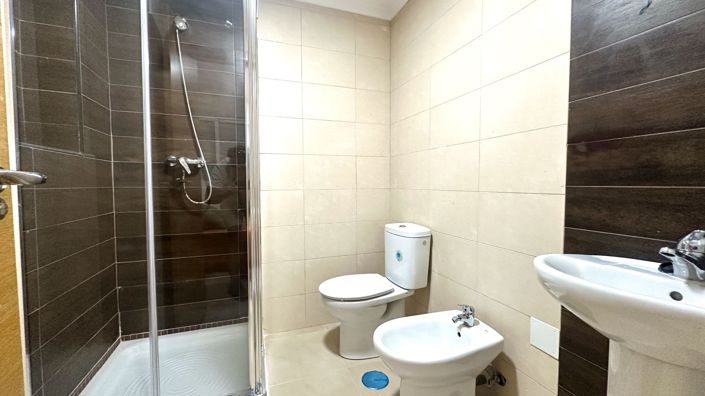 Image No.11-3 Bed Apartment for sale