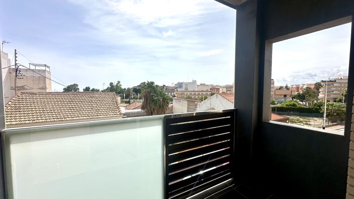 Image No.15-3 Bed Apartment for sale