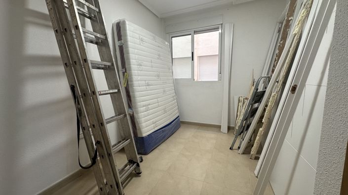 Image No.17-3 Bed Apartment for sale