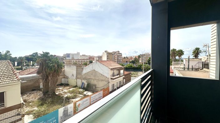 Image No.18-3 Bed Apartment for sale