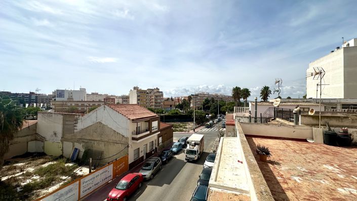 Image No.19-3 Bed Apartment for sale