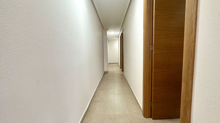 Image No.22-3 Bed Apartment for sale