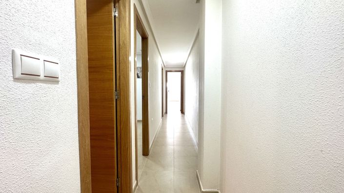 Image No.8-3 Bed Apartment for sale