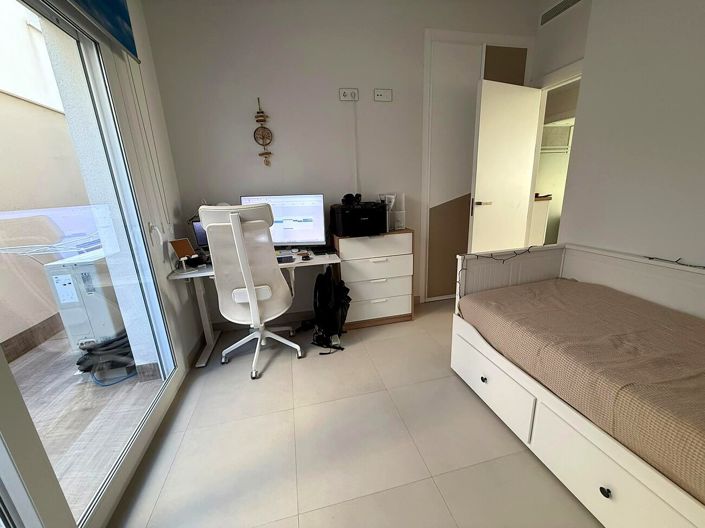 Image No.16-3 Bed Apartment for sale