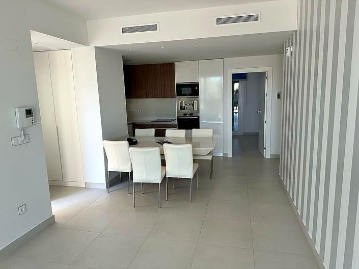 Image No.9-3 Bed Apartment for sale