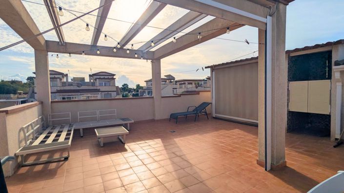 Image No.15-2 Bed House for sale