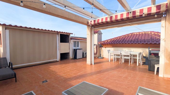 Image No.17-2 Bed House for sale