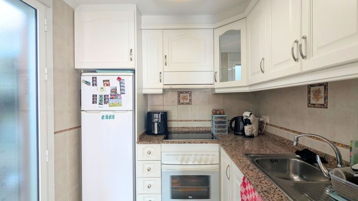 Image No.29-2 Bed House for sale