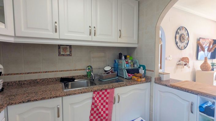 Image No.30-2 Bed House for sale
