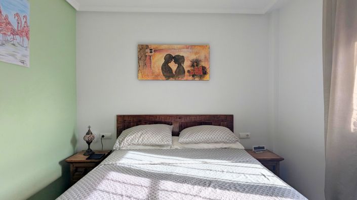 Image No.33-2 Bed House for sale