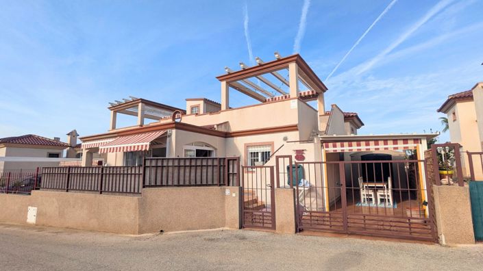 Image No.5-2 Bed House for sale