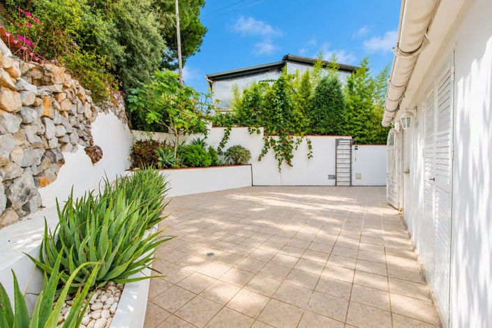 Image No.32-3 Bed Villa for sale