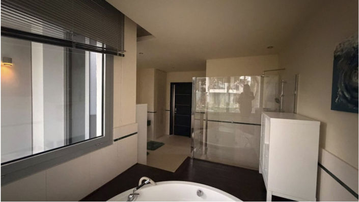 Image No.13-5 Bed Villa for sale