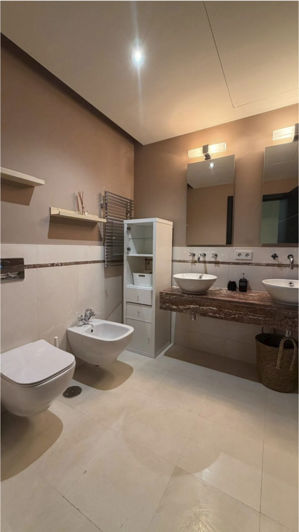 Image No.25-5 Bed Villa for sale