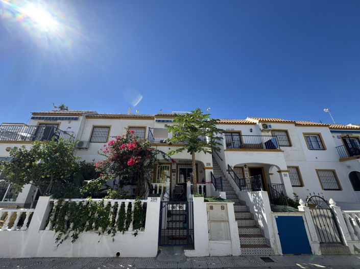 Image No.23-3 Bed Apartment for sale