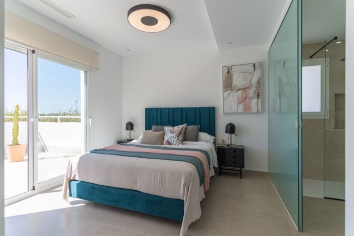 Image No.7-3 Bed Villa for sale