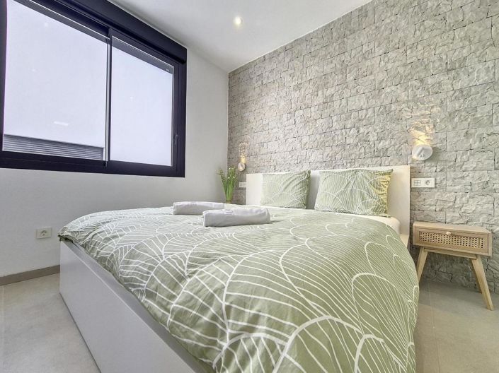Image No.31-3 Bed Apartment for sale