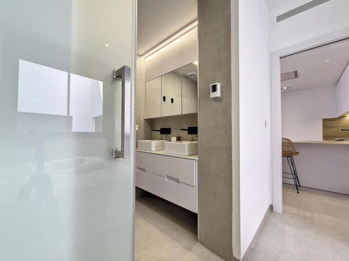 Image No.34-3 Bed Apartment for sale