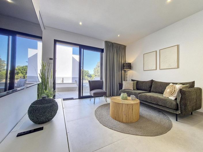 Image No.8-3 Bed Apartment for sale