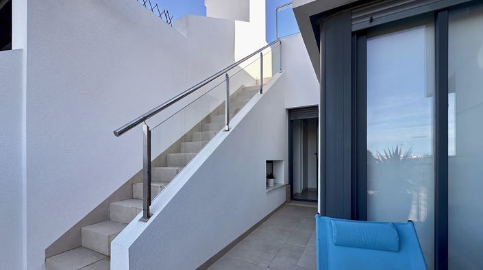 Image No.33-3 Bed Townhouse for sale