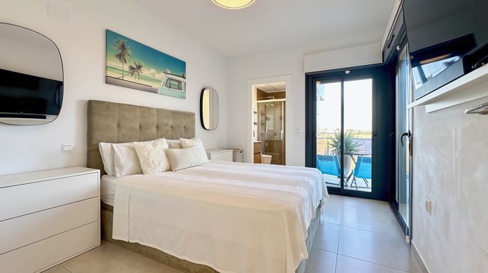 Image No.6-3 Bed Townhouse for sale