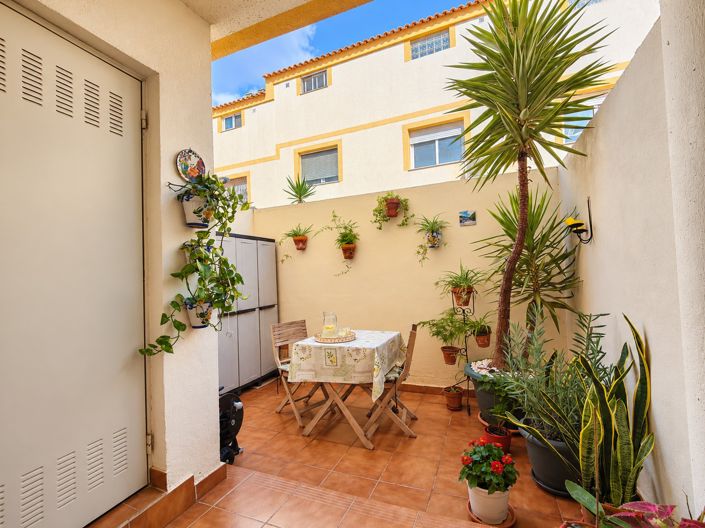 Image No.18-3 Bed Townhouse for sale